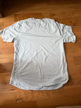 Lululemon metal vent tech shirt size M